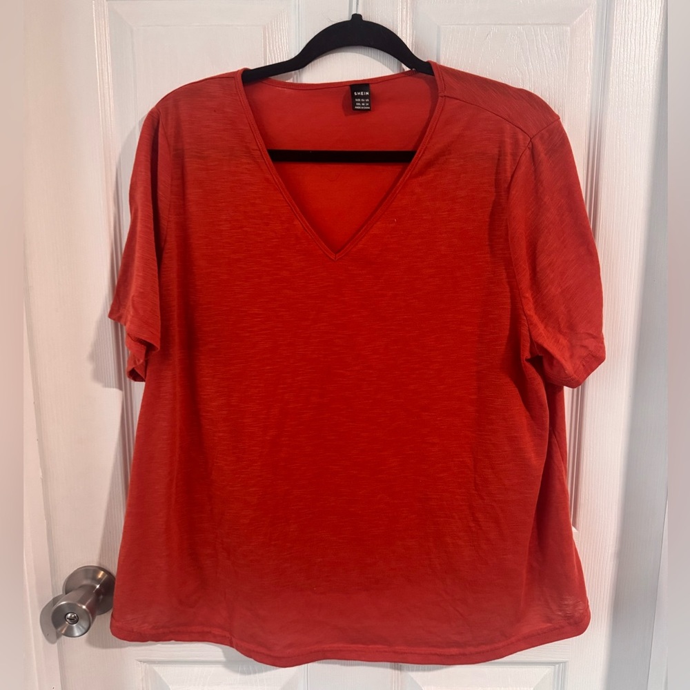 Tee shirt